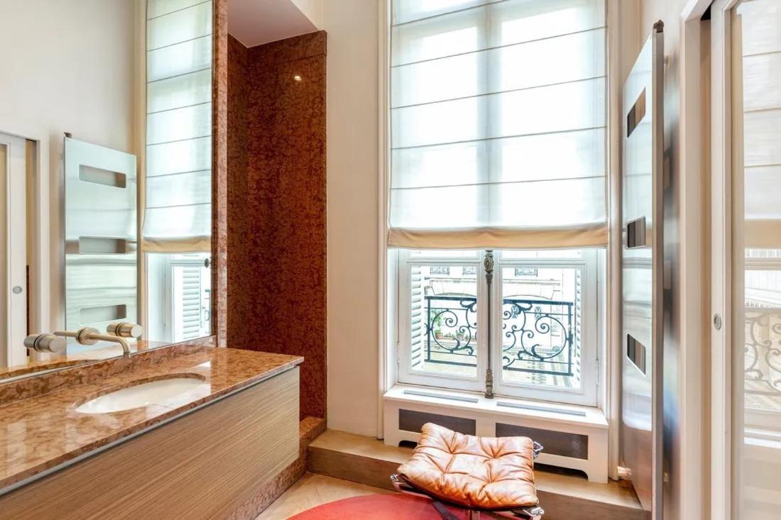 Feel The French Bourgeois Air In This Exceptional