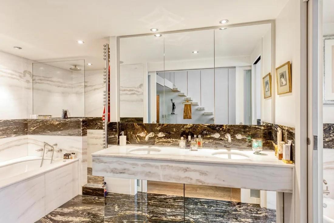 Feel The French Bourgeois Air In This Exceptional Vakantiehuis Parijs